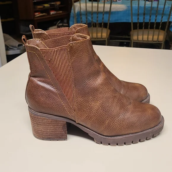 MIA Jody Chelsea leather slip on ankle boots size 10 - Picture 7 of 12